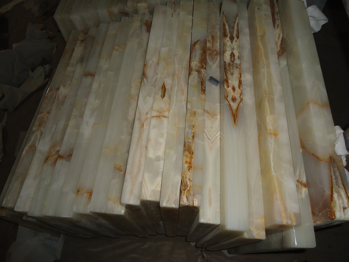 white onyx