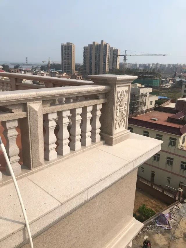 stone baluster railing (4).jpg